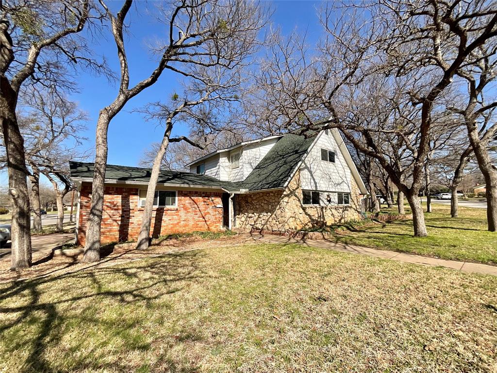 1808 Toplea Dr