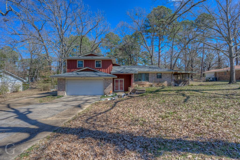 610 Lawrence Dr  