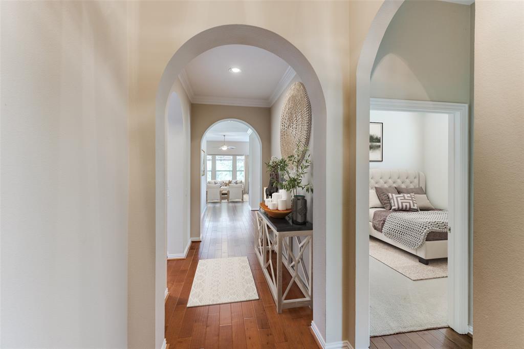 5617 Rowlett Creek Way