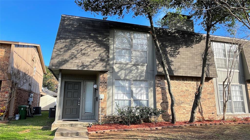2209 Chase Ct