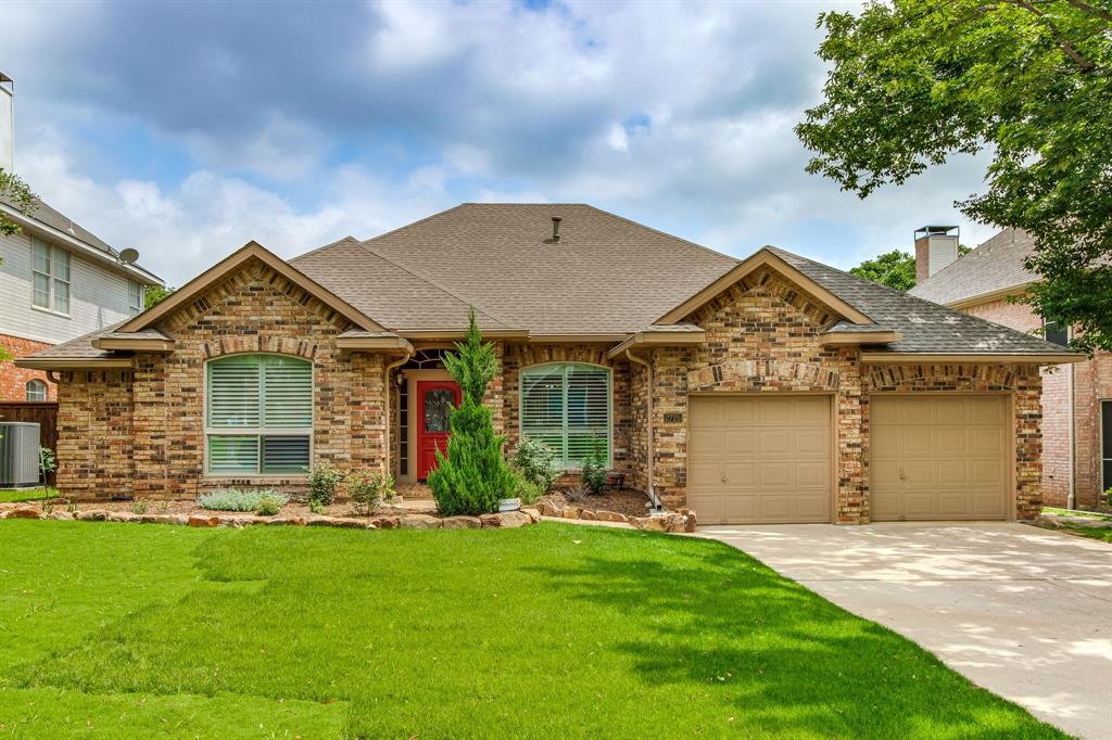 2725 Fernwood Dr