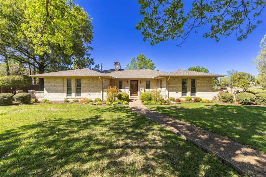 1702 Meadowview Rd