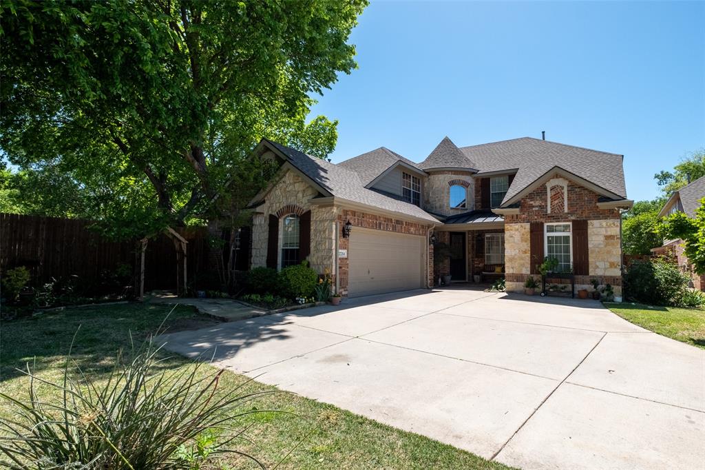 2214 Bayou Ct