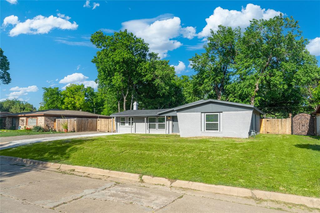 2816 Cecil Dr