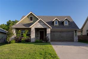 325 Daleview Dr, Kennedale, TX 76060