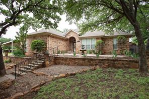 1508 S Rodgers Dr, Graham, TX 76450
