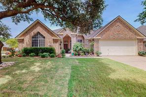 110 Pinion Dr, Euless, TX 76039