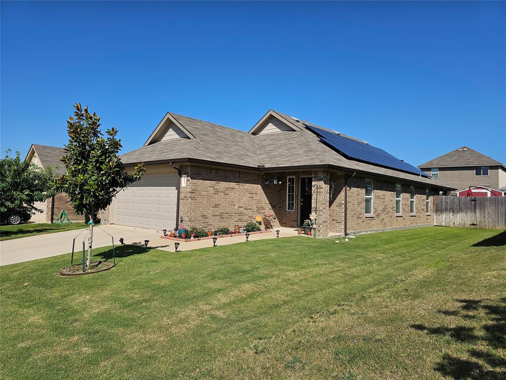 1607 BLUE JAY DR