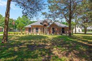 2807 Brookhollow Dr, Burleson, TX 76028