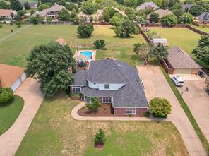 924 Valley View Ave, Red Oak, TX 75154