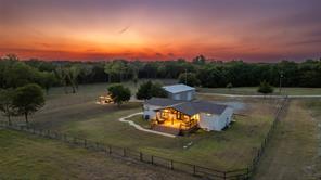 5054 B Rose Hill Road, Whitewright, TX 75491