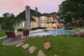 705 Sussex Ct, Southlake, TX 76092
