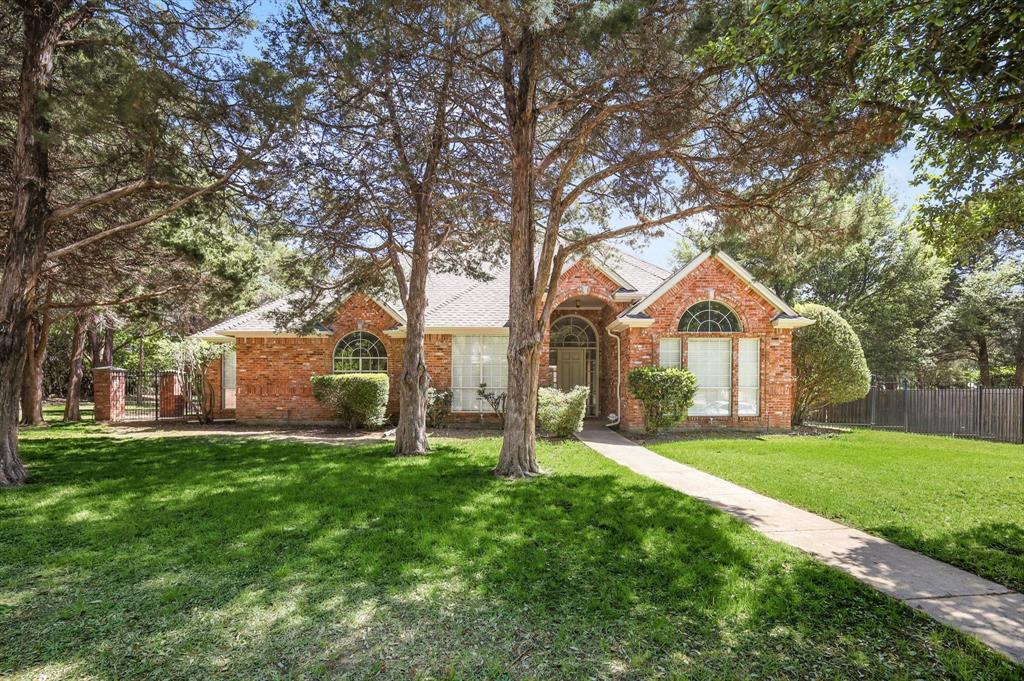 335 Ravenaux Dr