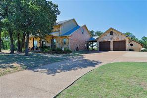 137 Silver Lakes Dr, Sunset, TX 76270