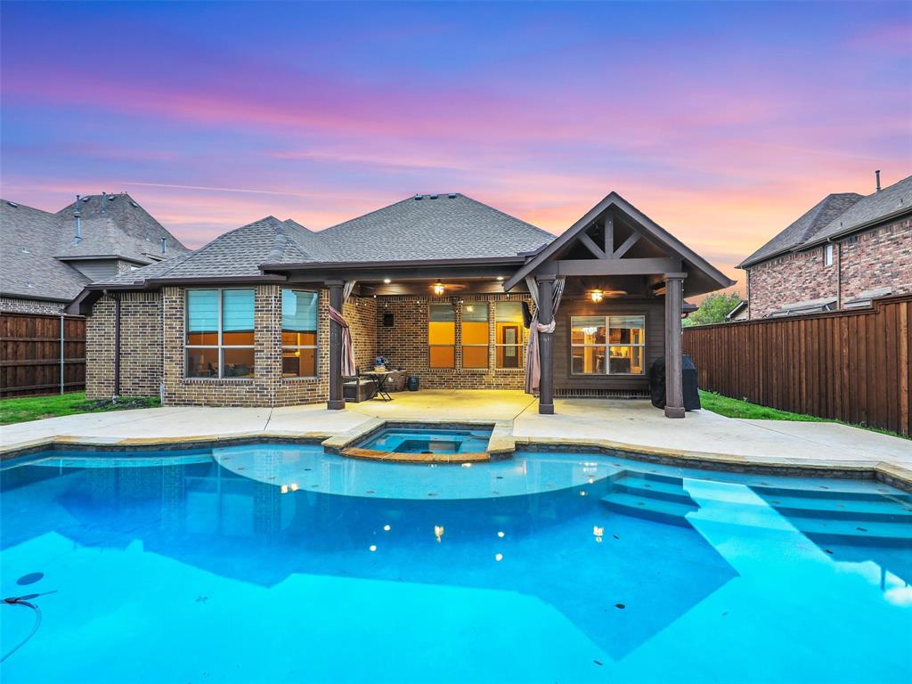 540 Devonshire Dr