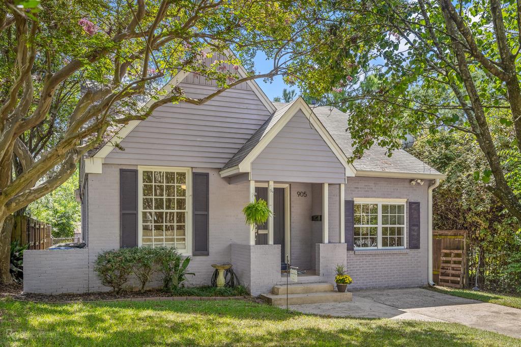 905 Jefferson Pl