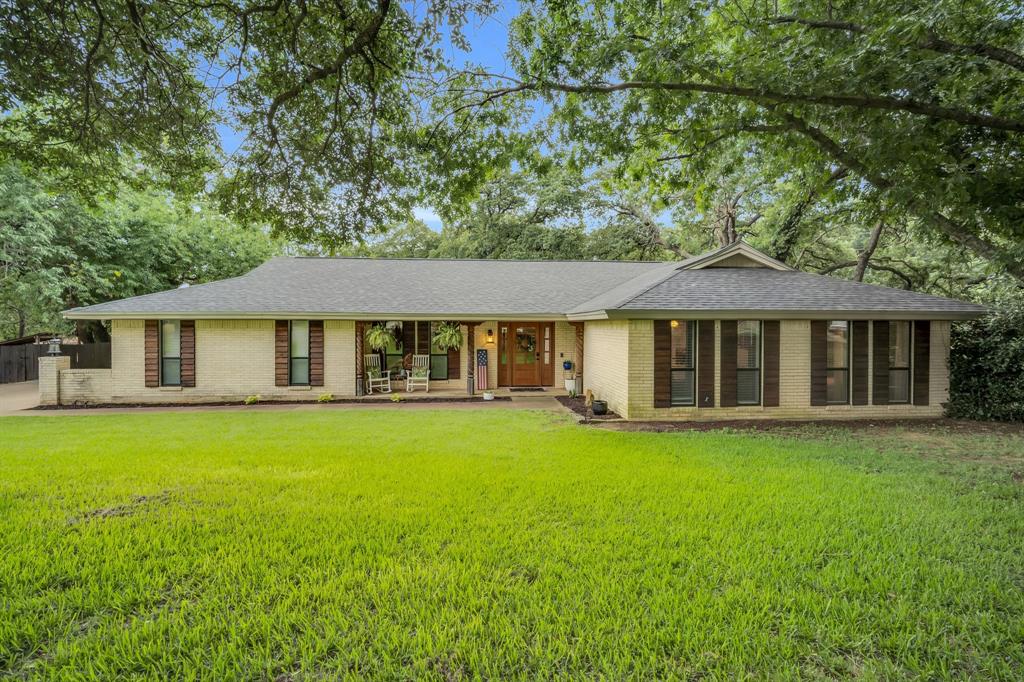 1401 Mary Ct
