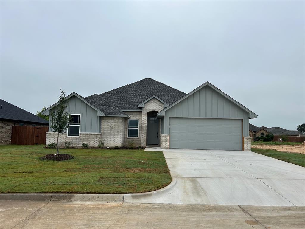 505 Calla Lily Way