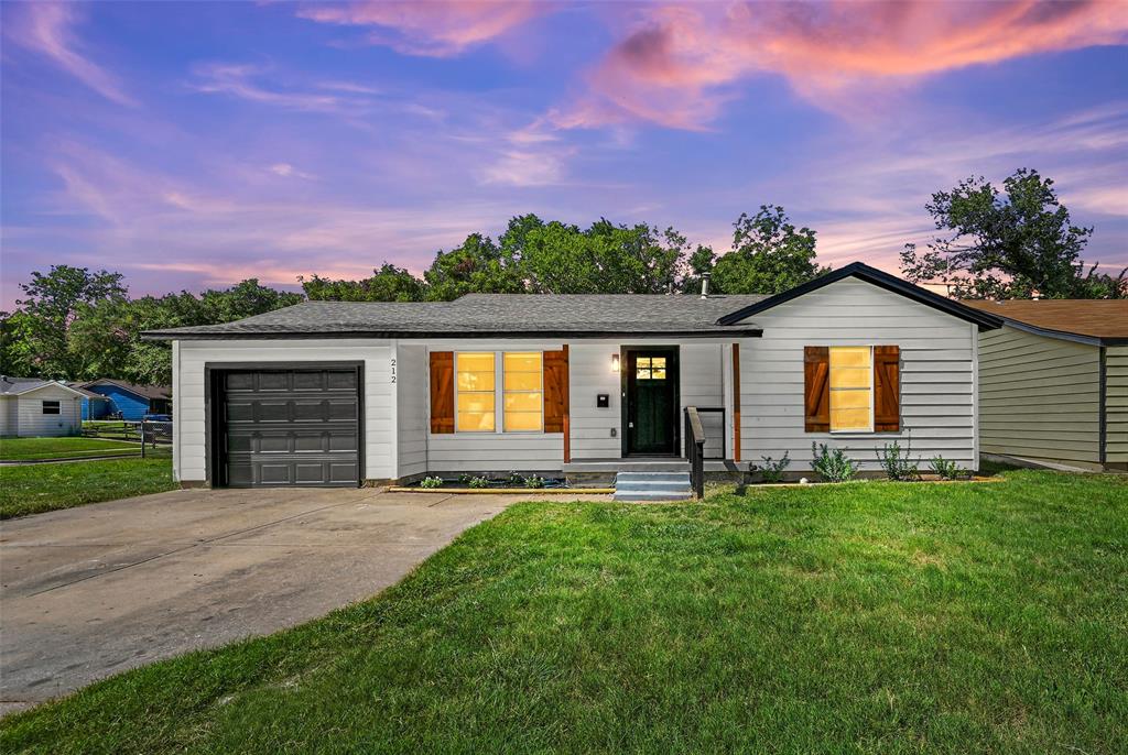 212 Charlene Dr  