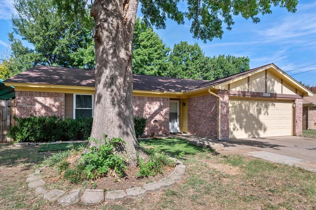 5904 Crepe Myrtle Dr  