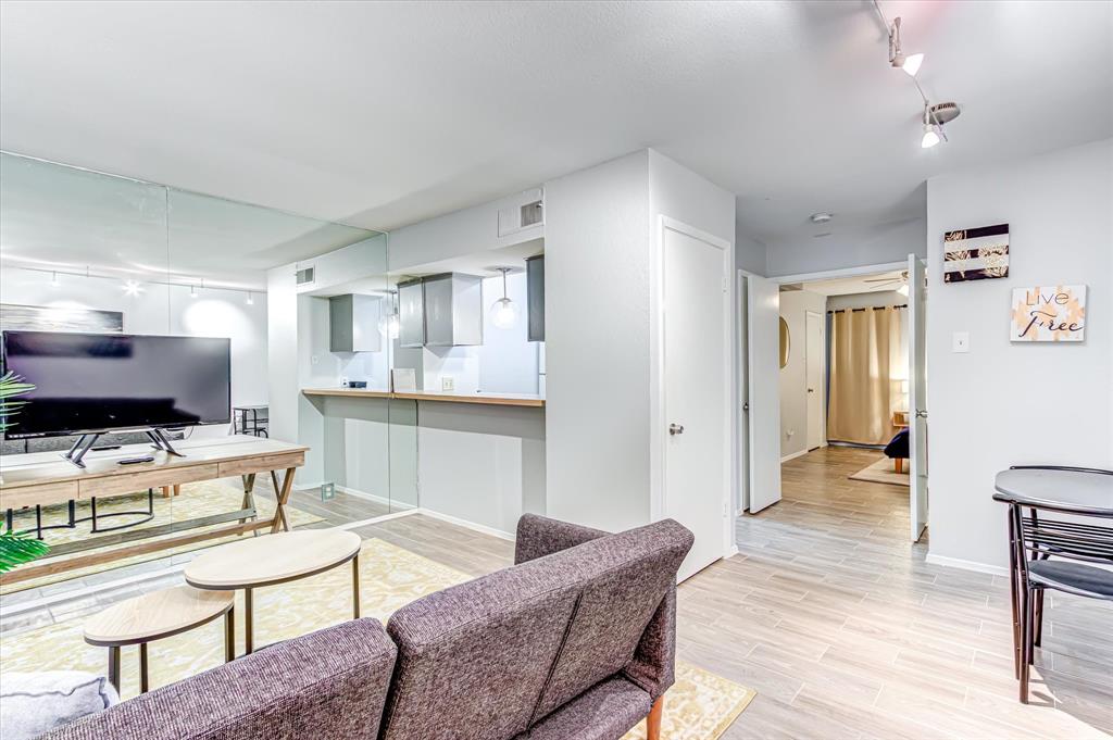 1810 N Garrett Ave Unit 222  