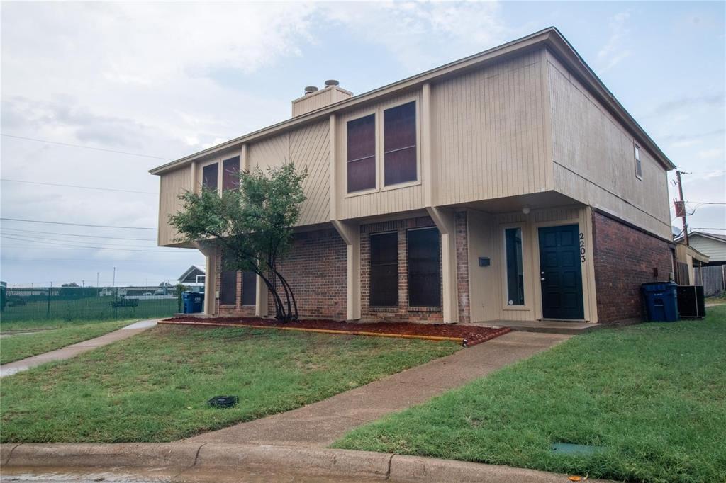 2201 Chase Ct  