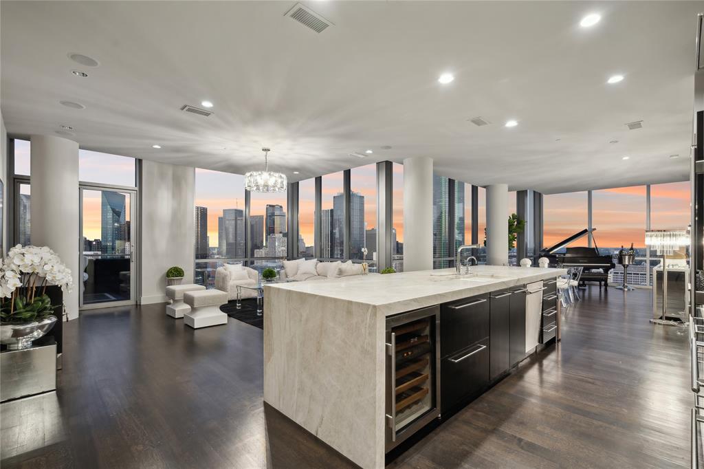 2200 Victory Ave Unit 2602  