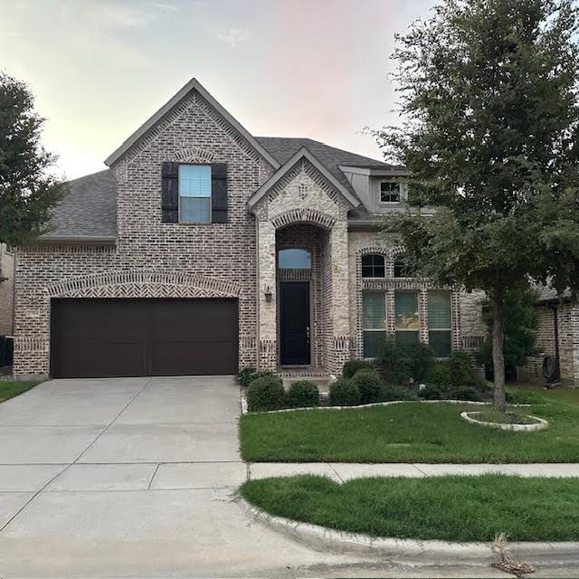 2704 Navarro Trl  