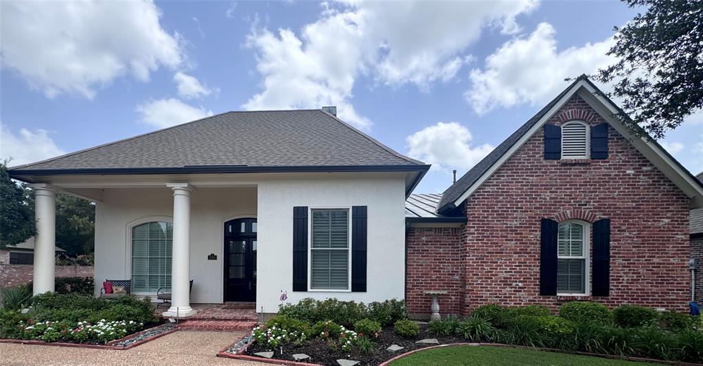 205 Evangeline Walk  