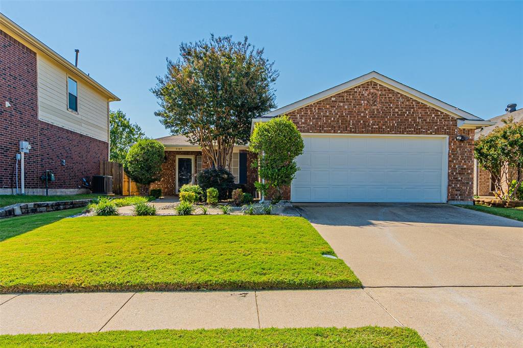 1703 Boxwood Ln  