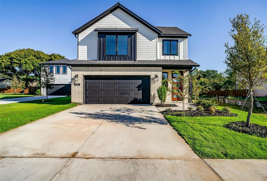 4530 Hogans Alley Dr